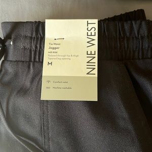 Nine West Tie-waist jogger Mid Rise size Medium NWT